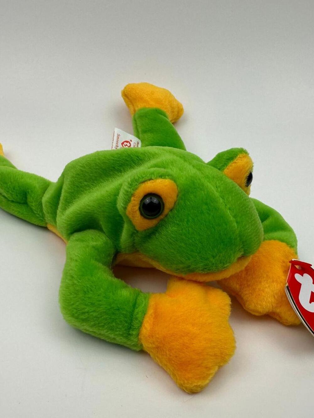 Ty Beanie Baby “Smoochy” the Frog! (8 inch)